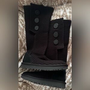UGG Women’s Classic Cardy Boots. Black. Size 9